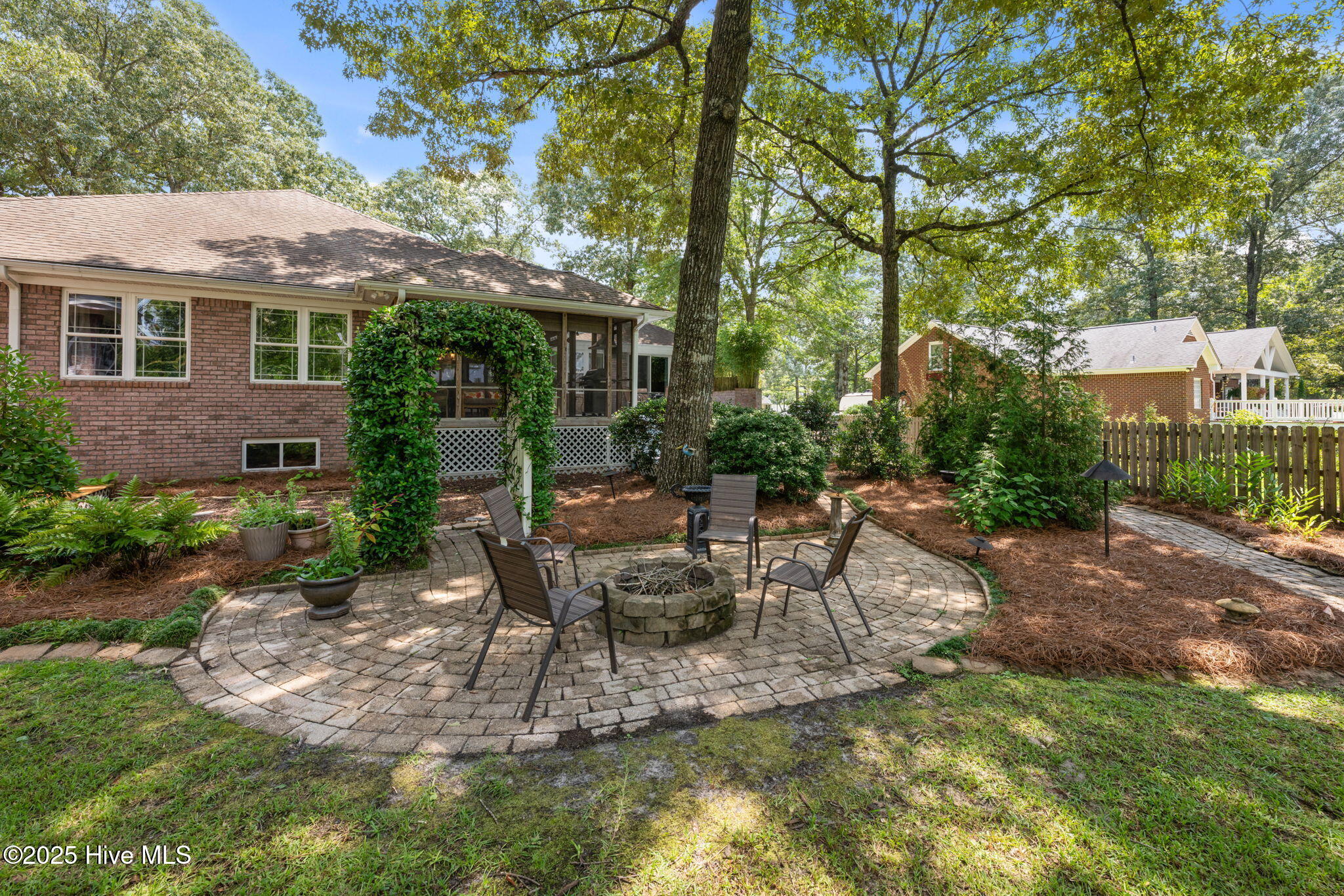 1875 Acorn Drive