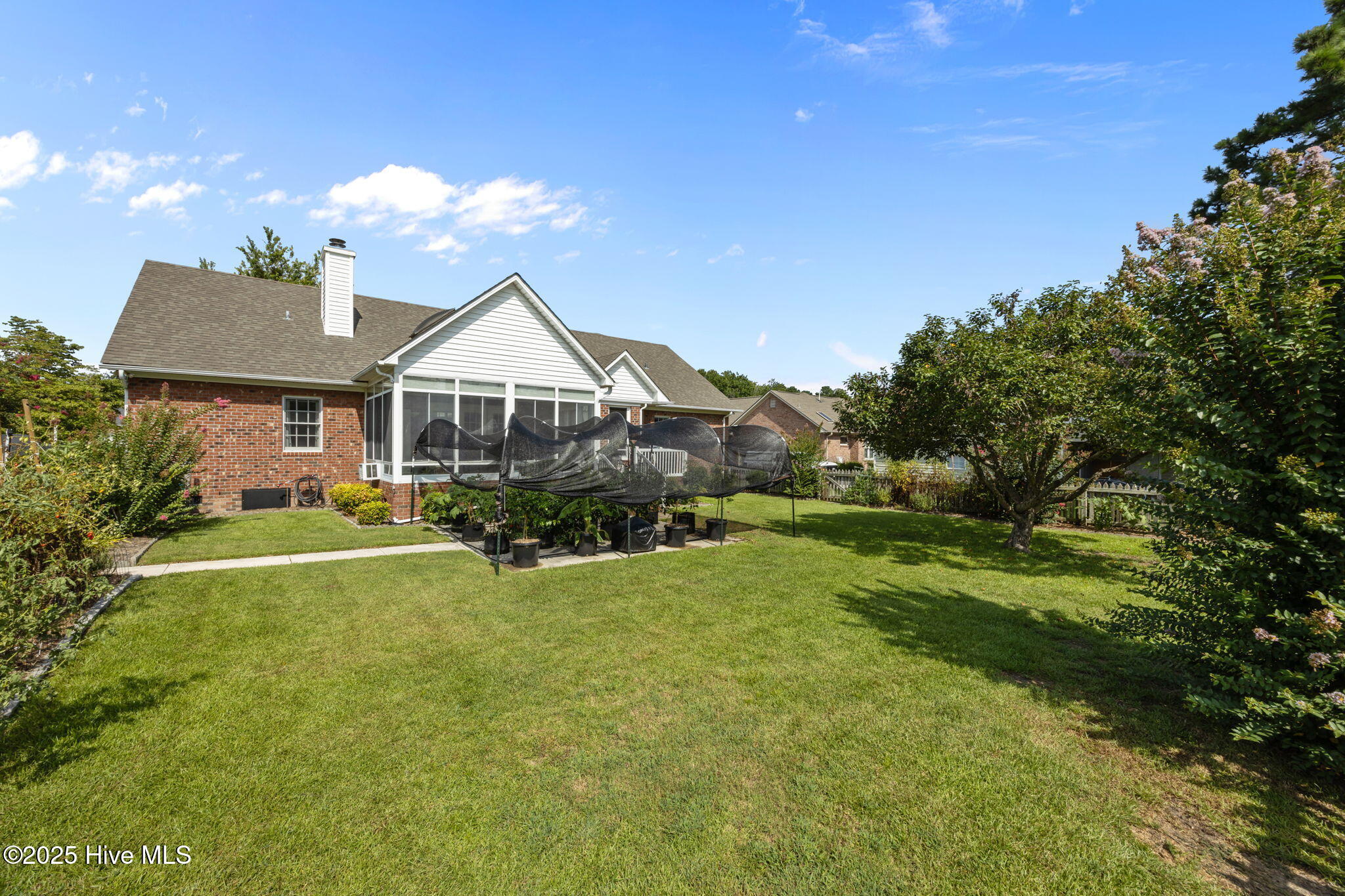 906 Runaway Bay