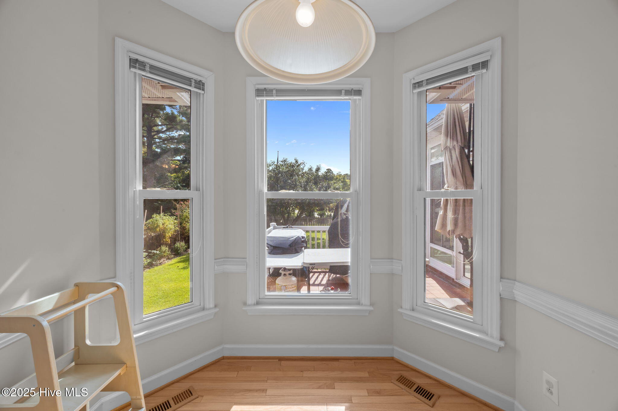 906 Runaway Bay