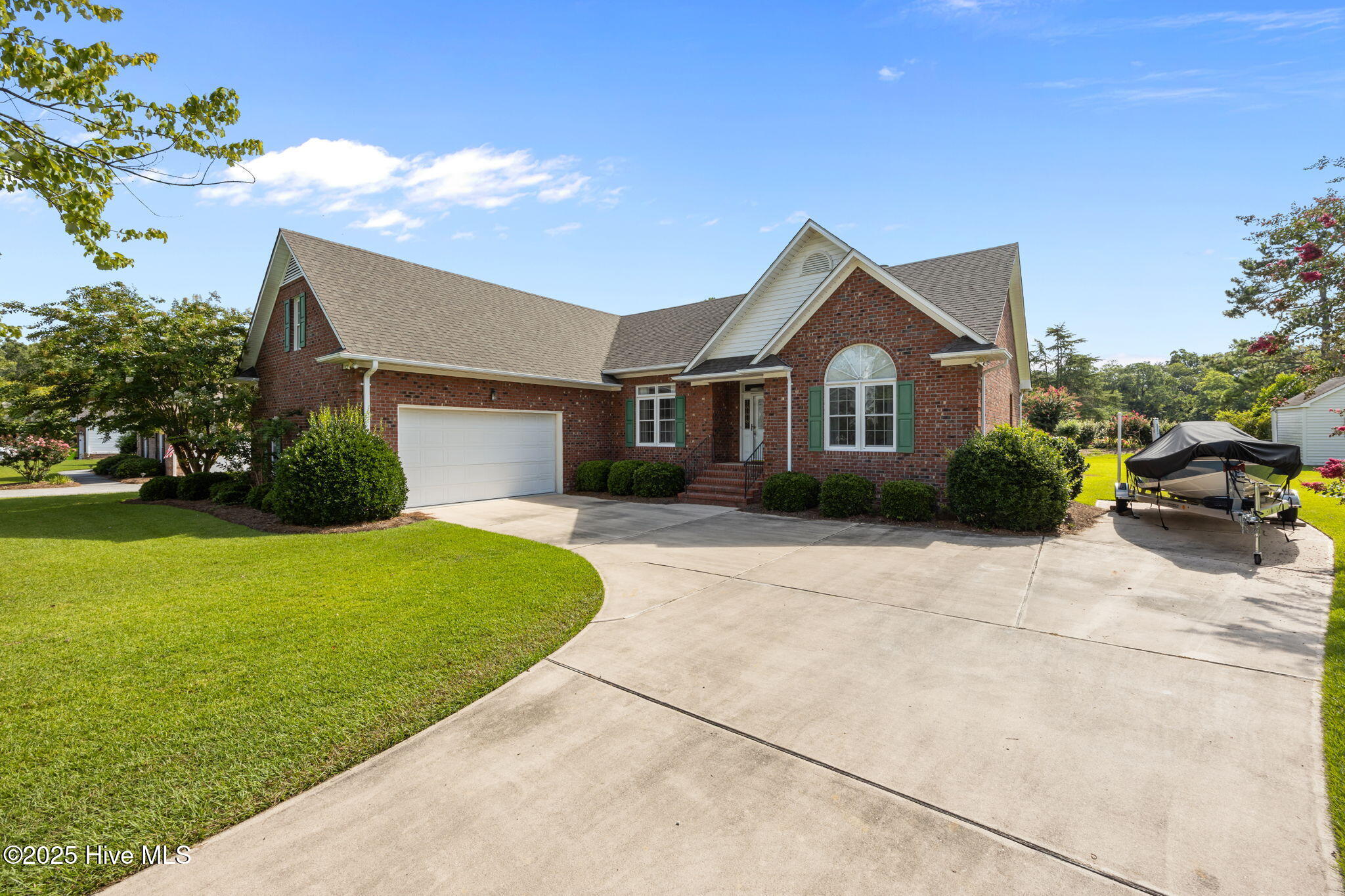 906 Runaway Bay