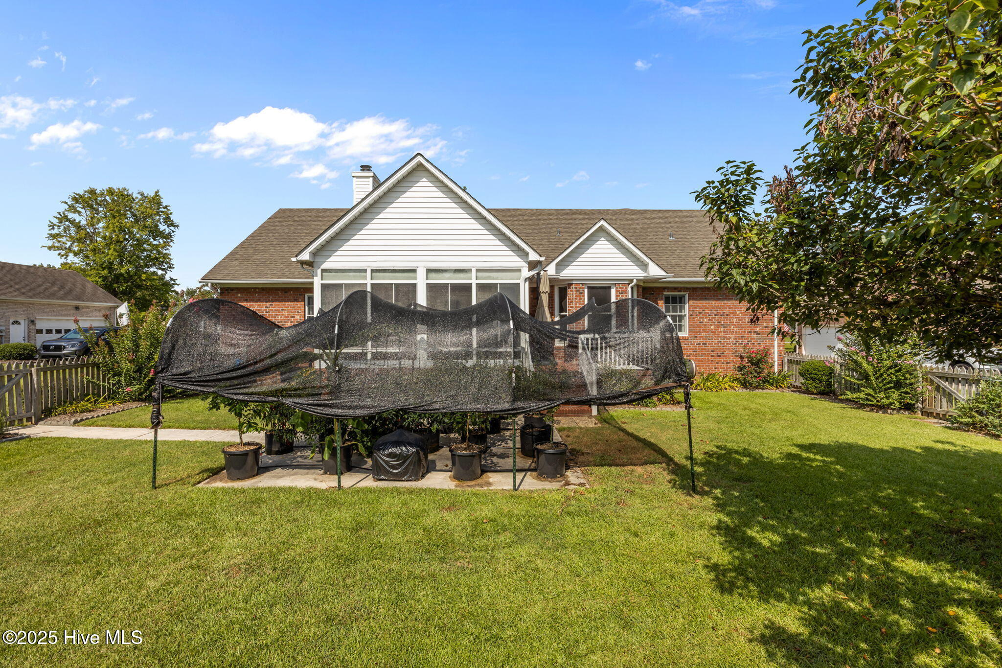 906 Runaway Bay