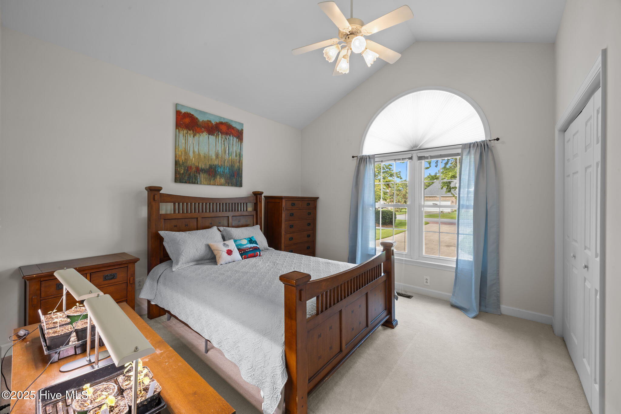 906 Runaway Bay