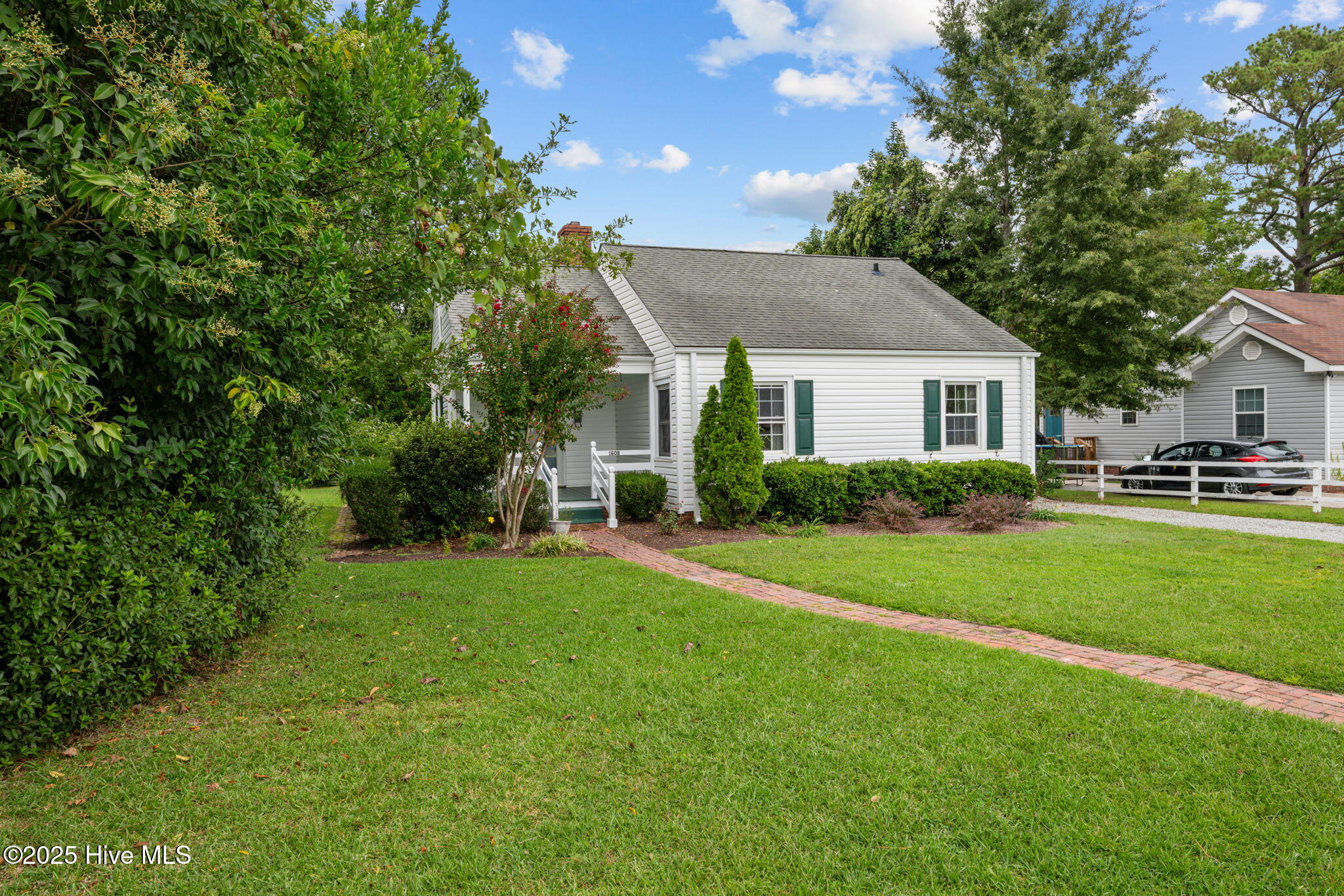 1608 Queen Anne Lane