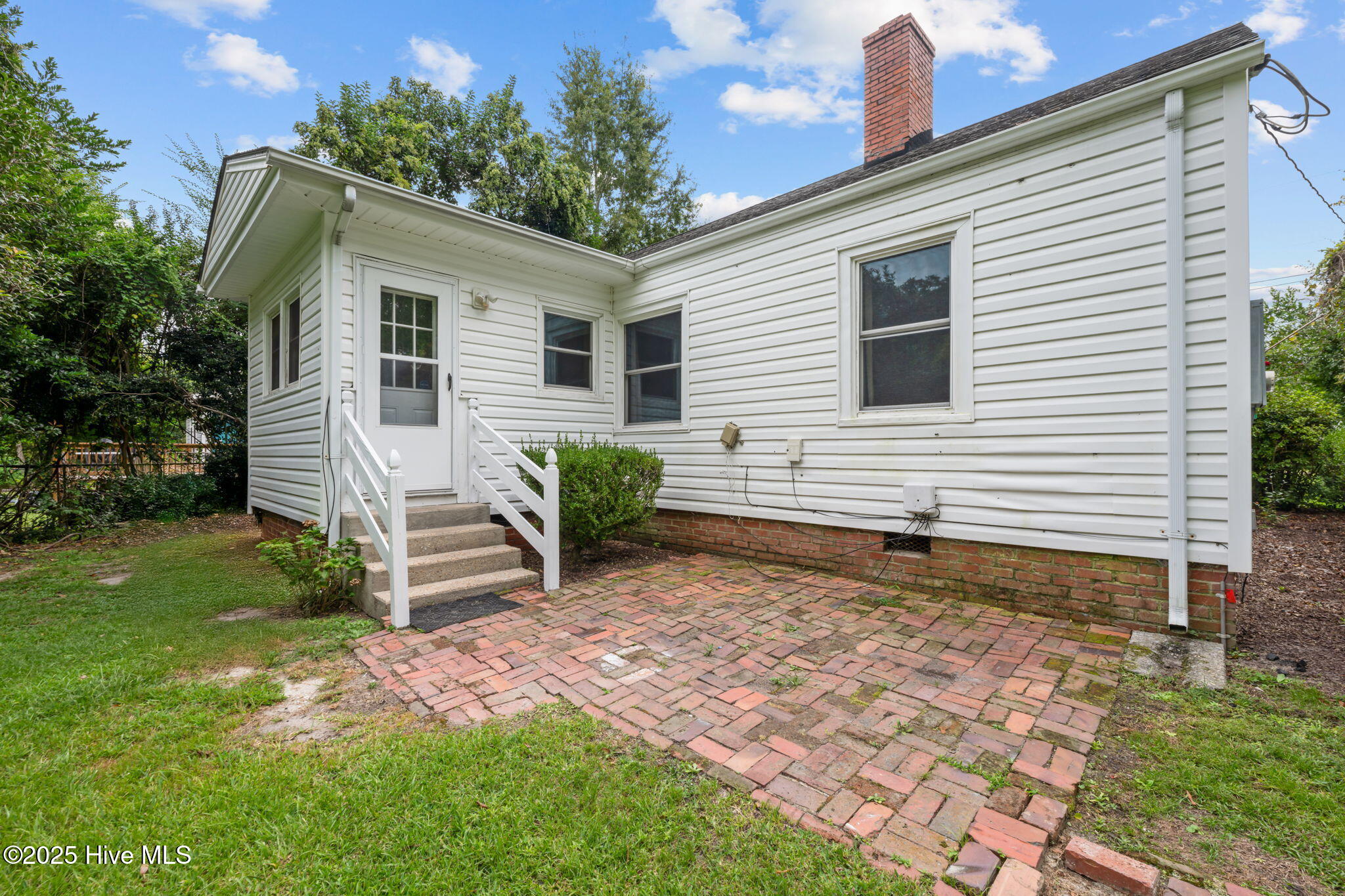 1608 Queen Anne Lane
