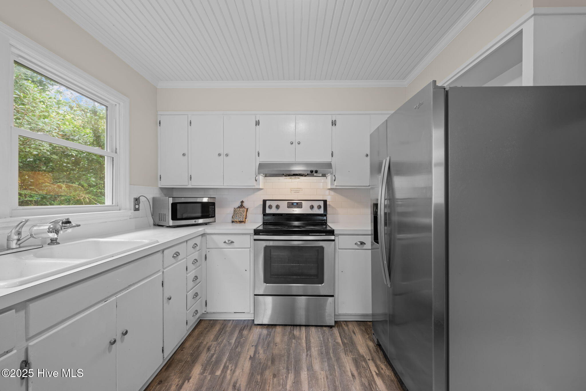 1608 Queen Anne Lane