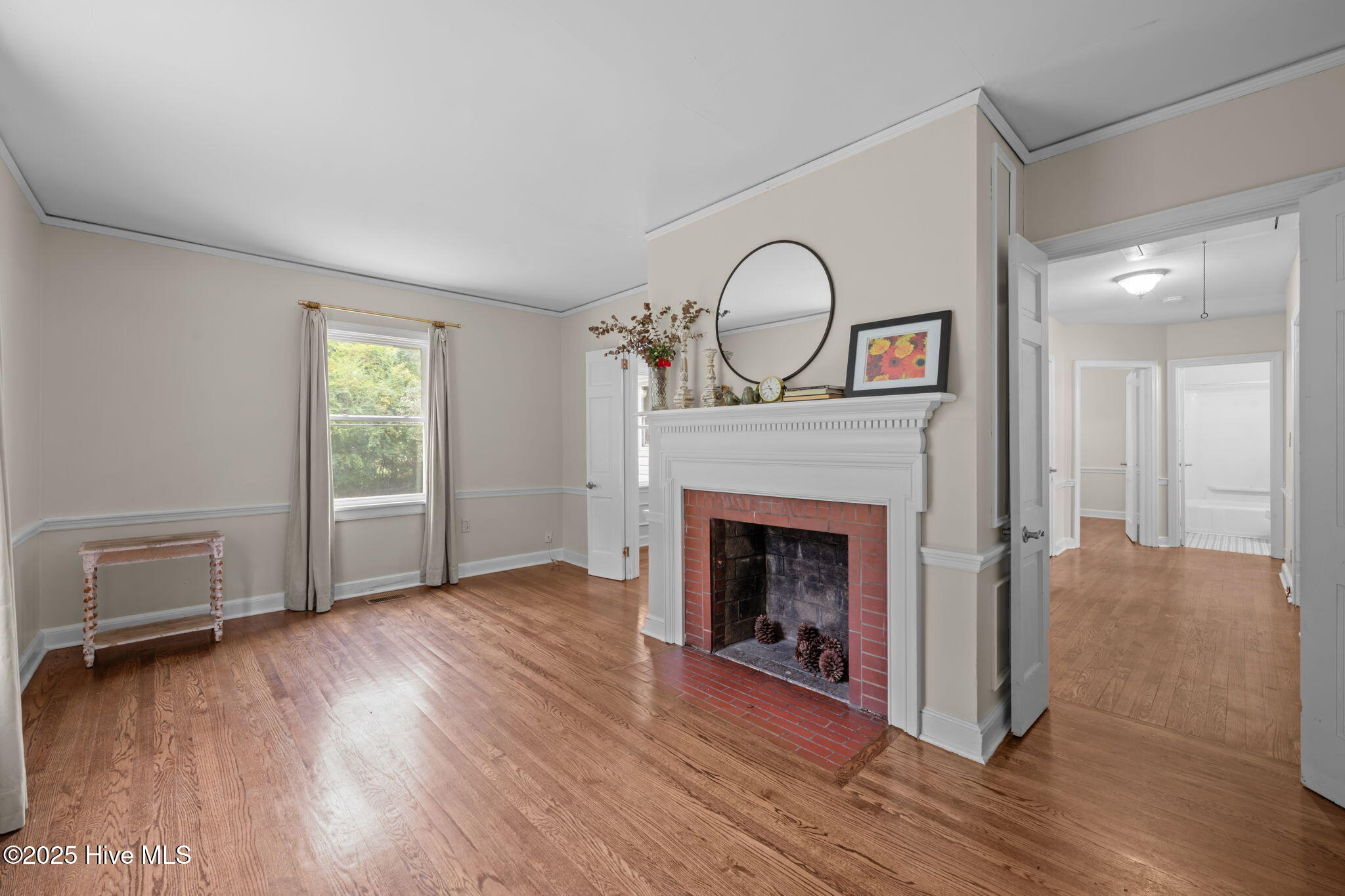 1608 Queen Anne Lane