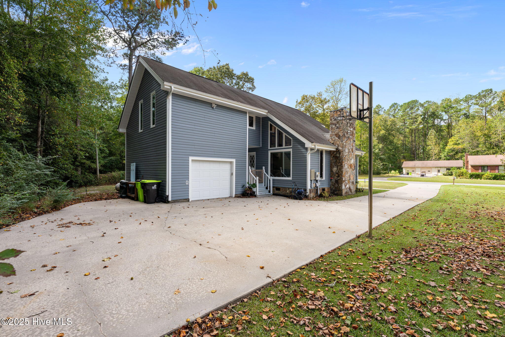 102 Spring Ridge Court