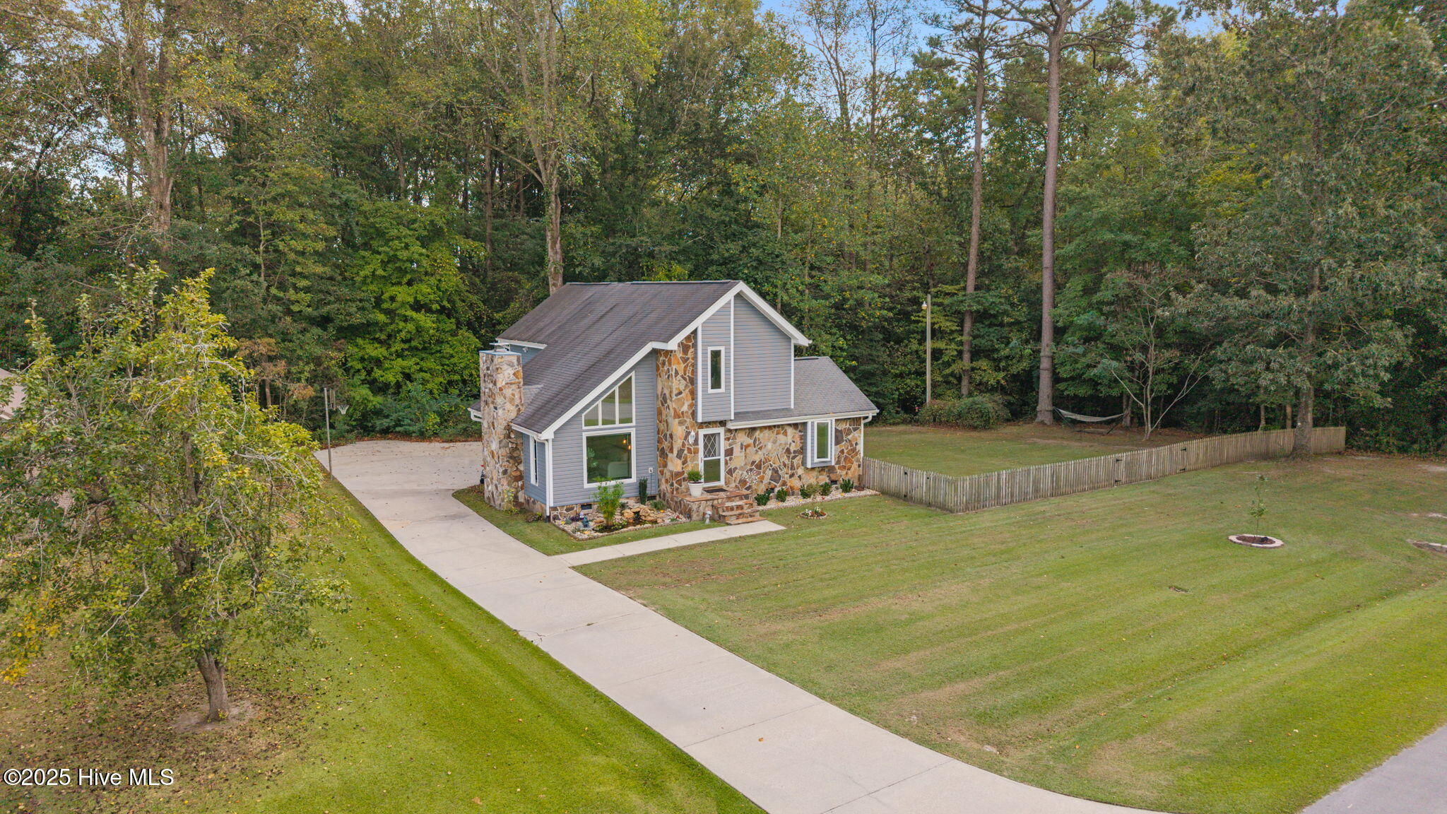 102 Spring Ridge Court