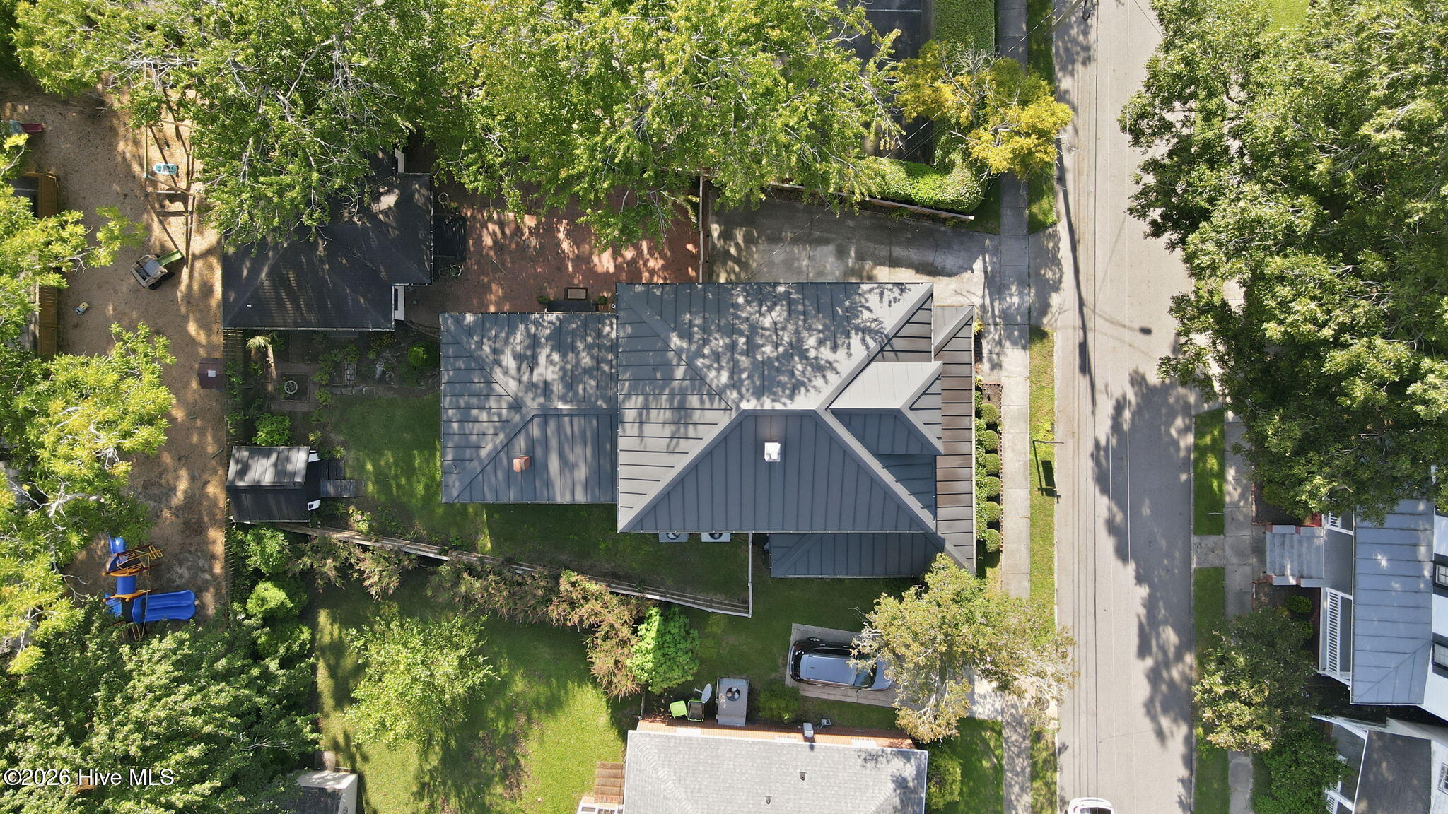 615 New Street