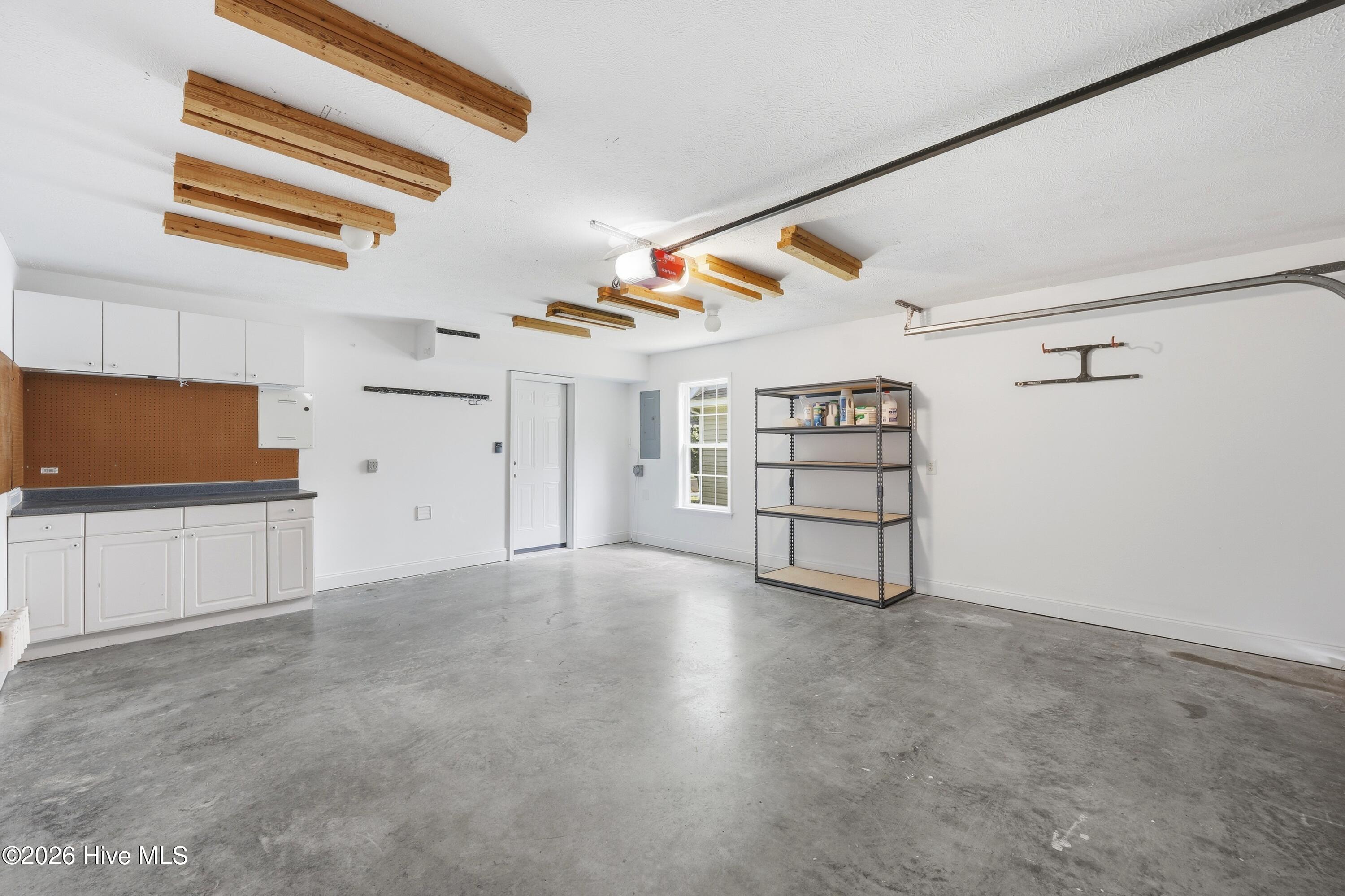 320 Neuchatel Road