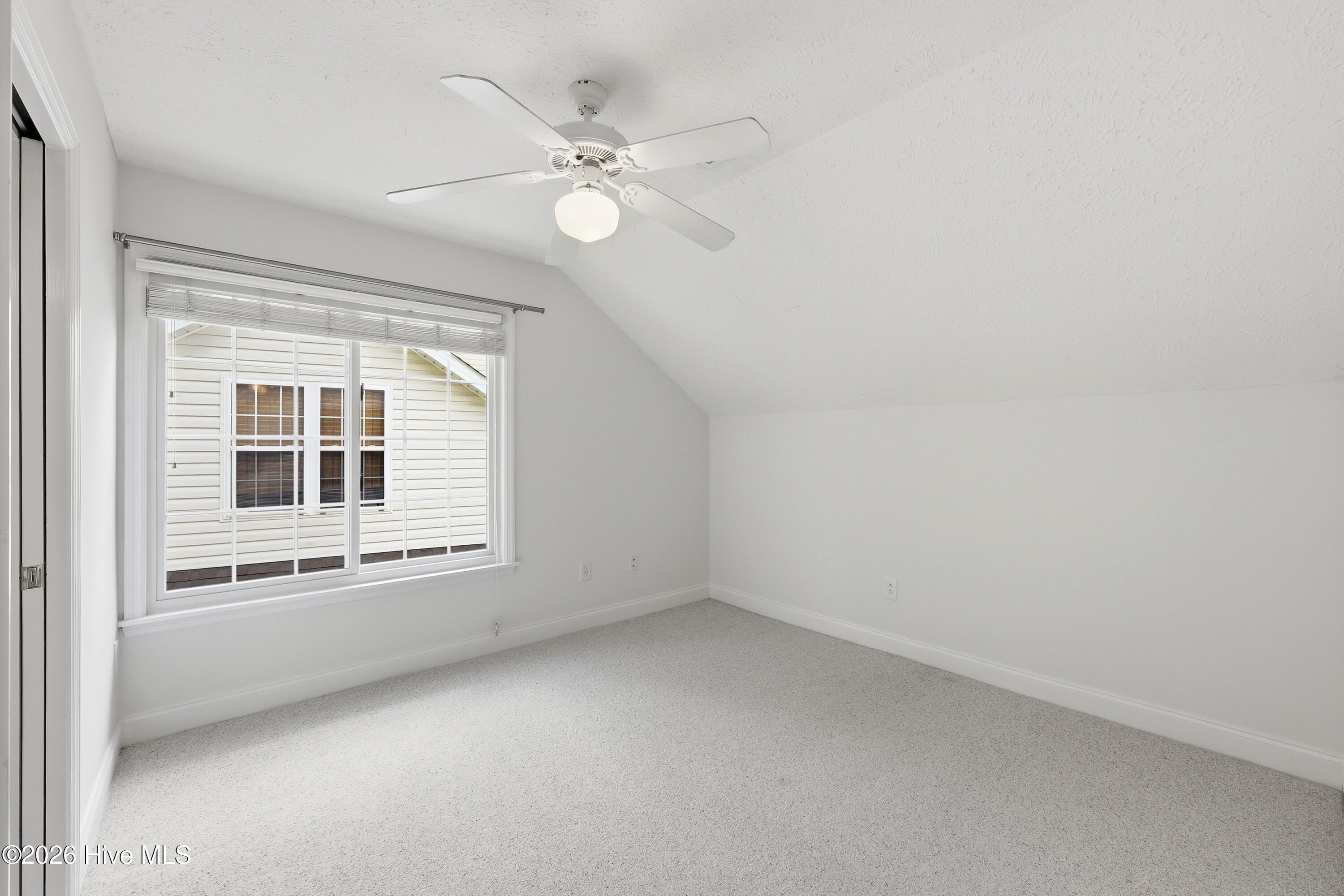 320 Neuchatel Road