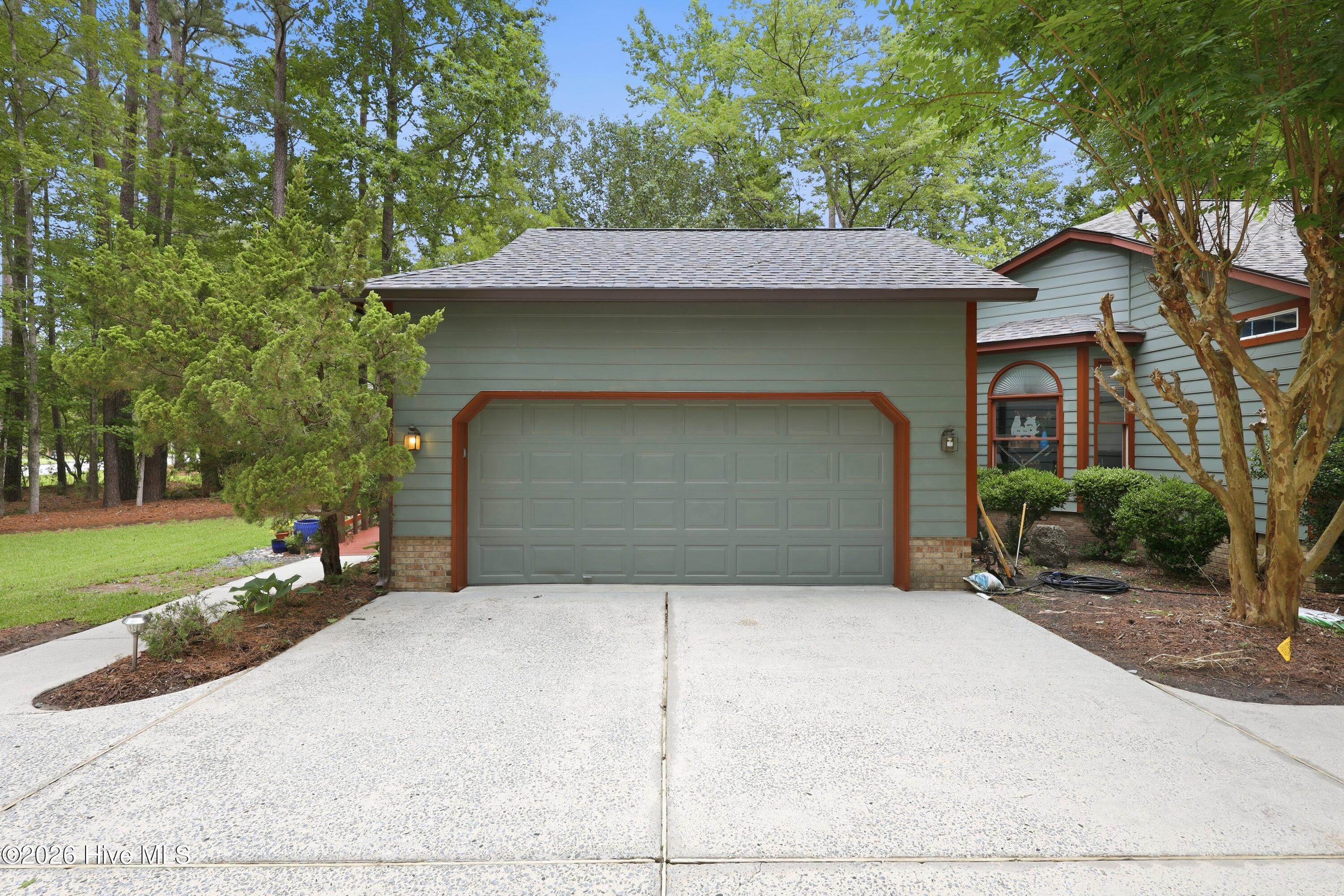 6015 Club House Drive