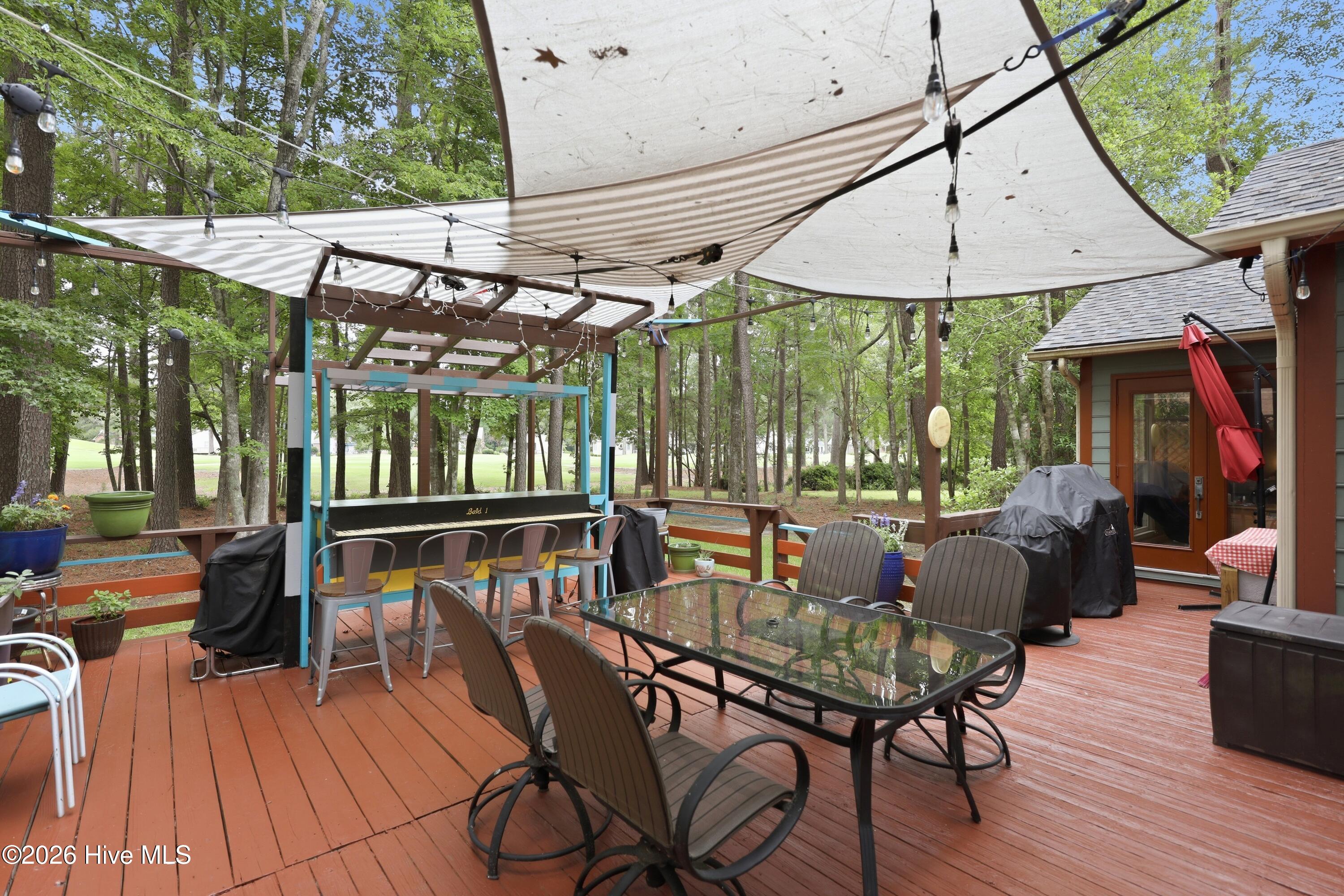 6015 Club House Drive