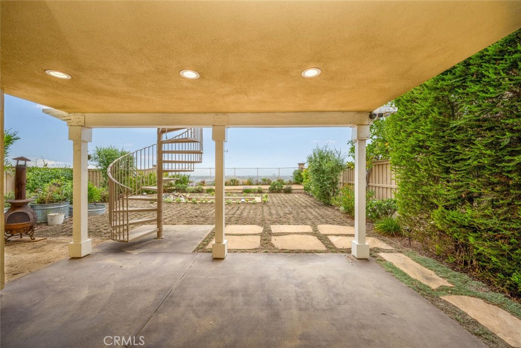 2212 Sea Ridge Drive