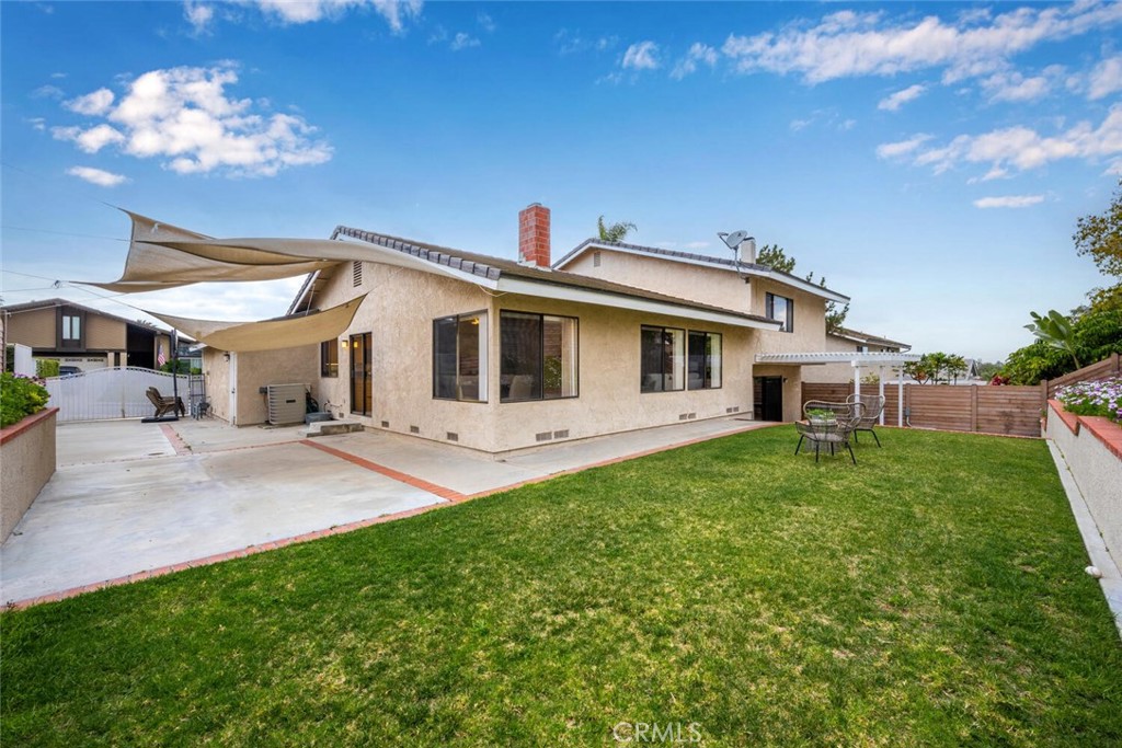 13242 La Quinta Street