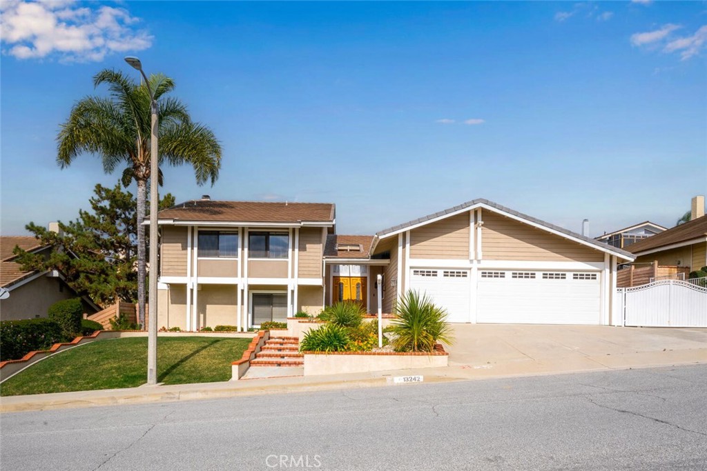 13242 La Quinta Street
