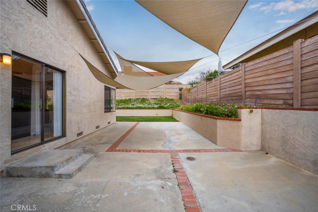 13242 La Quinta Street