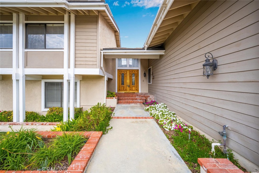 13242 La Quinta Street