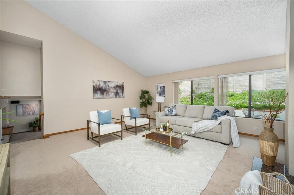 13242 La Quinta Street