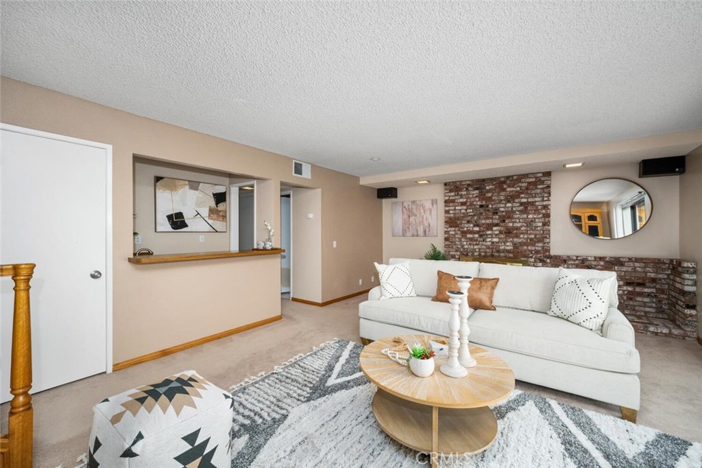 13242 La Quinta Street