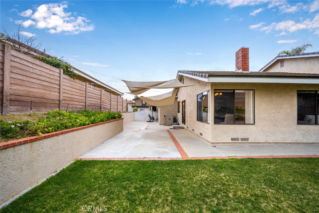 13242 La Quinta Street