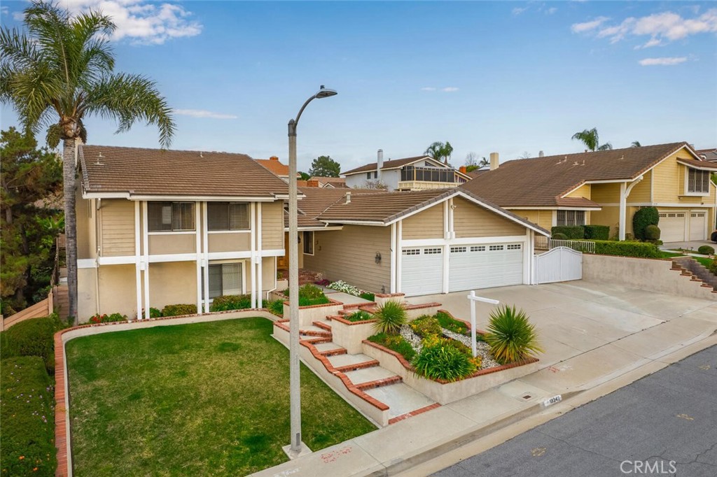 13242 La Quinta Street