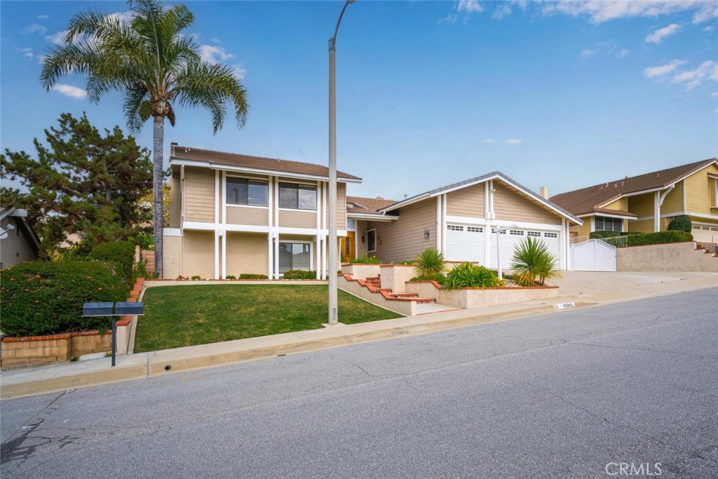 13242 La Quinta Street