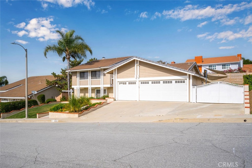 13242 La Quinta Street