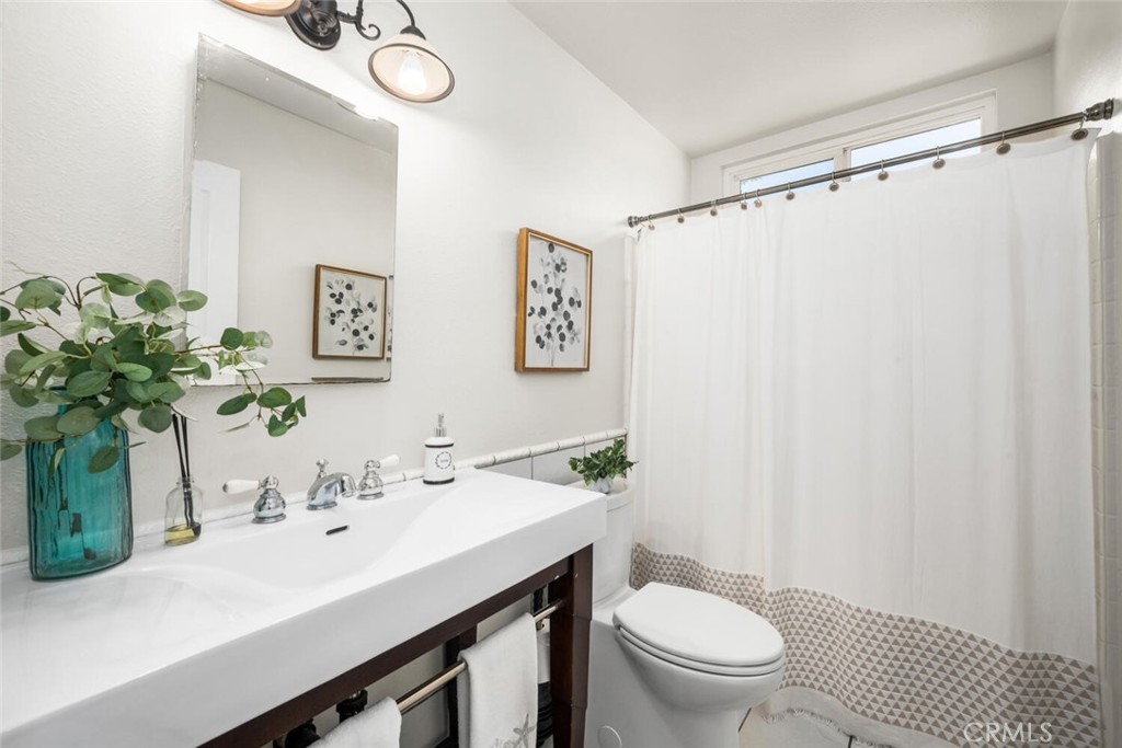 26452 Papagayo Drive