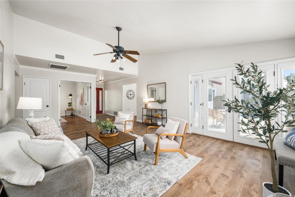 26452 Papagayo Drive