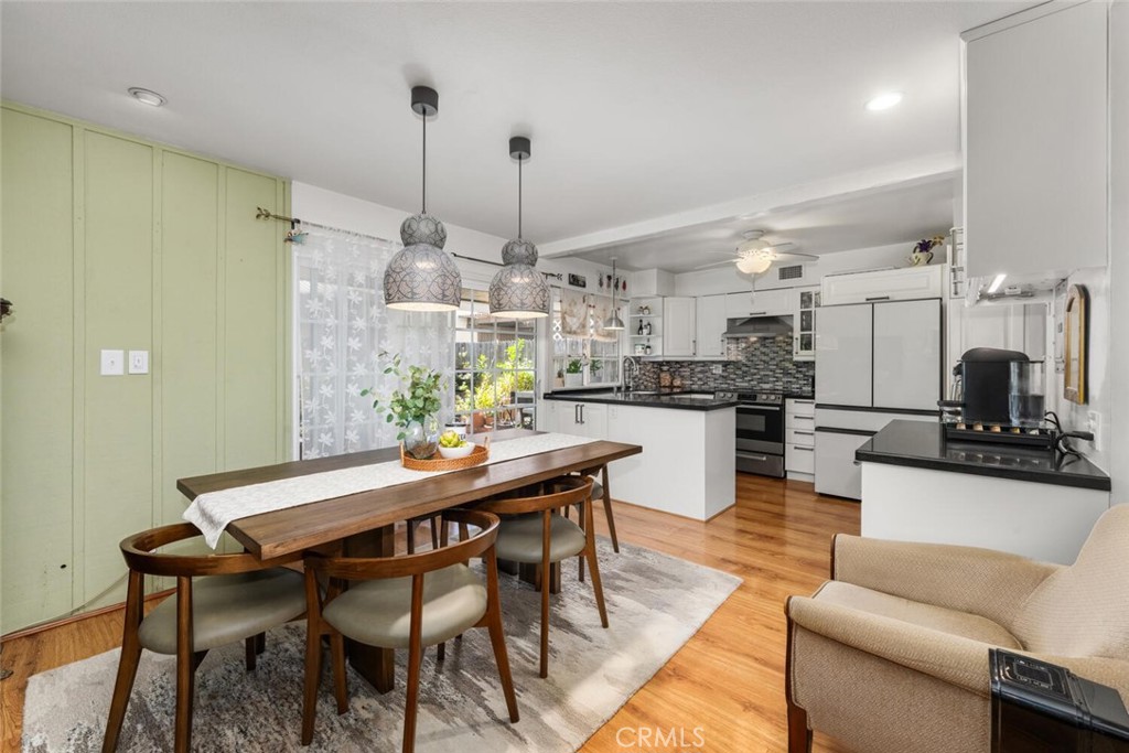 4122 Avenida Sevilla