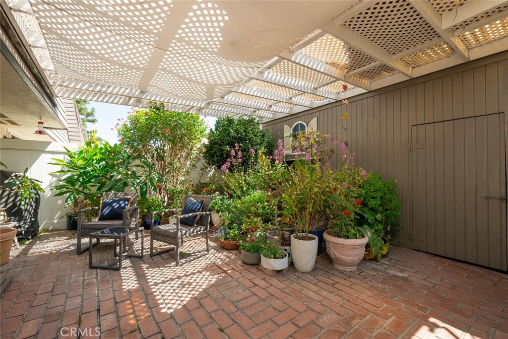 4122 Avenida Sevilla