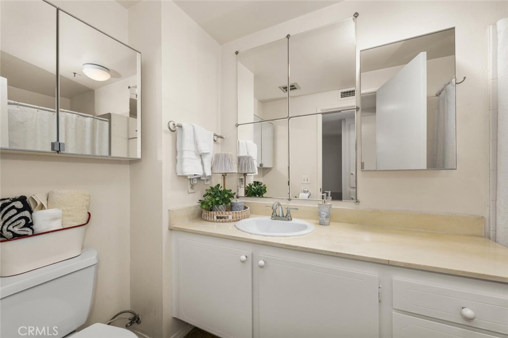 4122 Avenida Sevilla