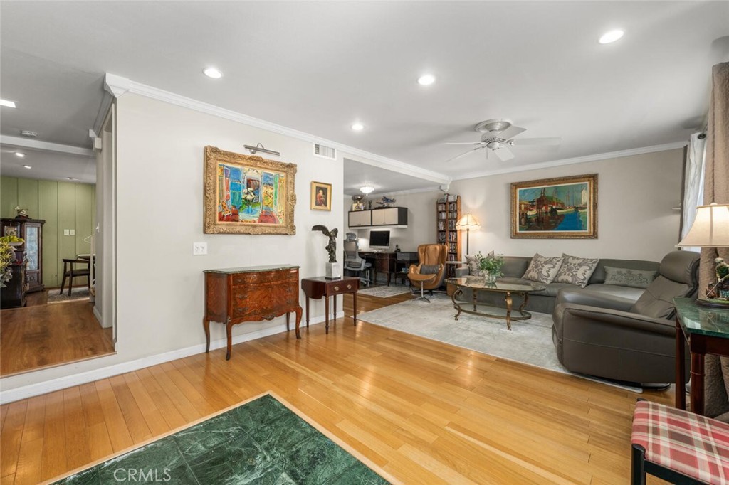 4122 Avenida Sevilla