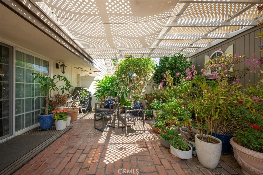 4122 Avenida Sevilla