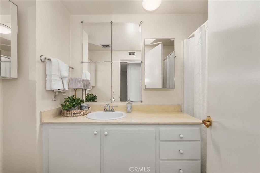 4122 Avenida Sevilla