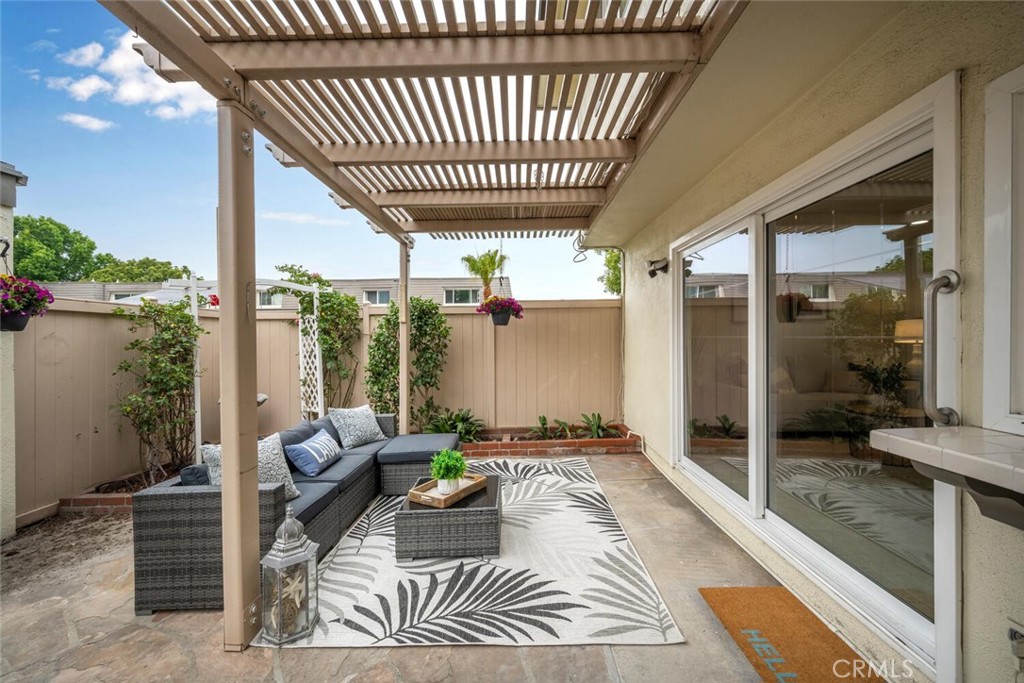 4057 Via Encinas