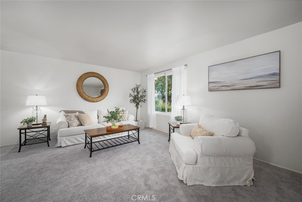 4057 Via Encinas