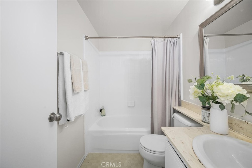 4057 Via Encinas