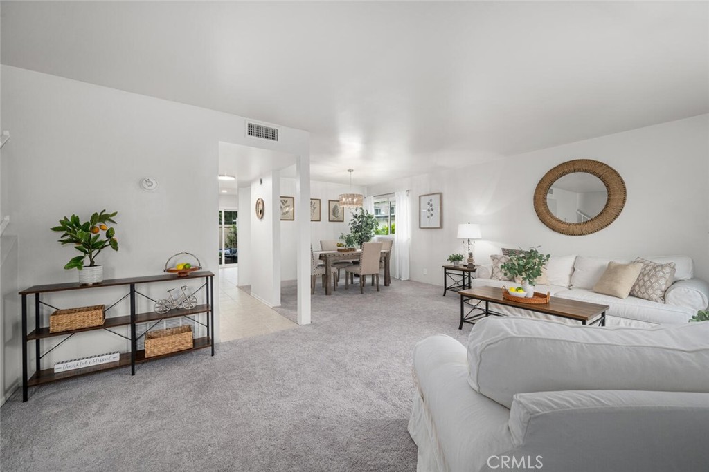 4057 Via Encinas