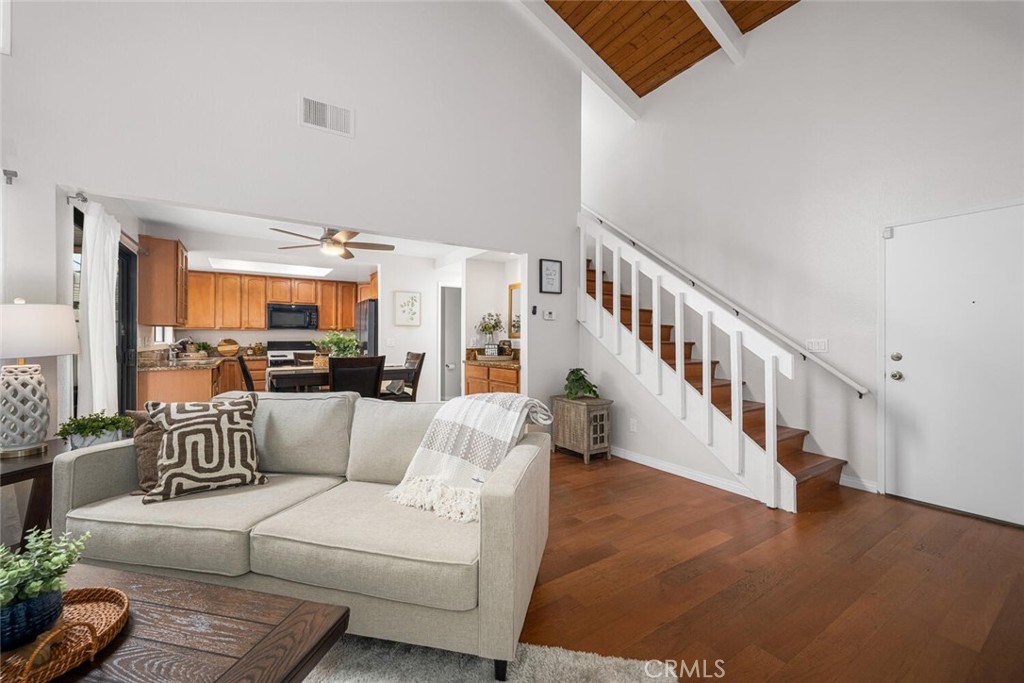 4316 Lincoln Plaza Way