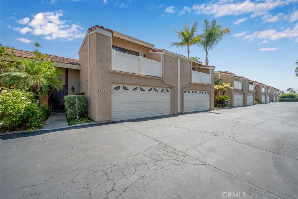 4316 Lincoln Plaza Way
