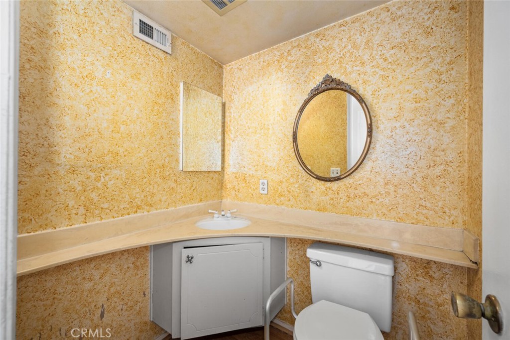 4286 Dina Court