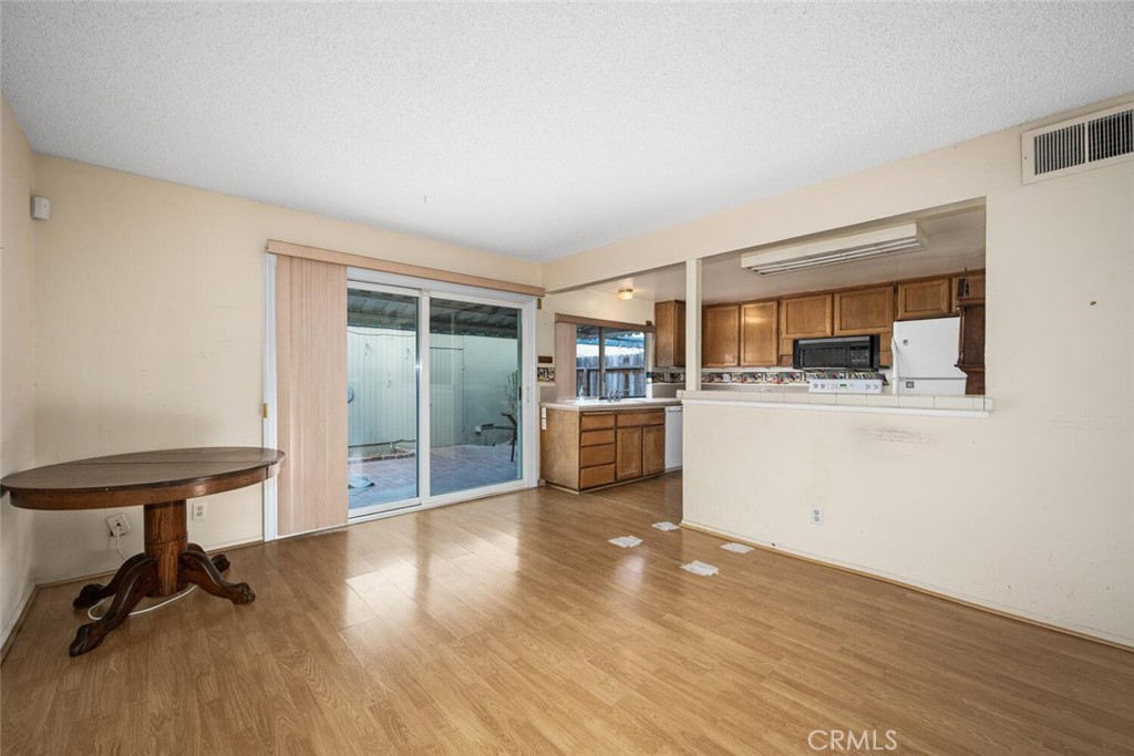4286 Dina Court