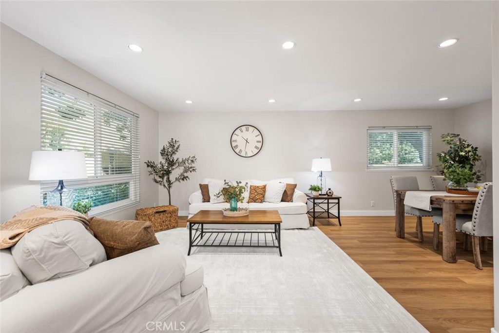 4068 Avenida Sevilla