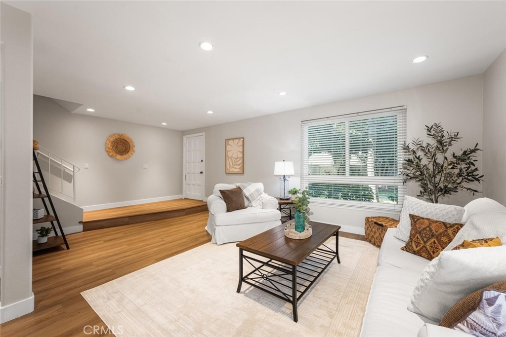 4068 Avenida Sevilla