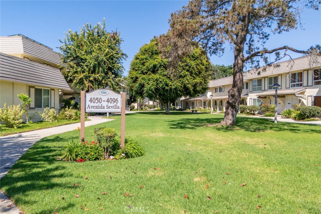 4068 Avenida Sevilla