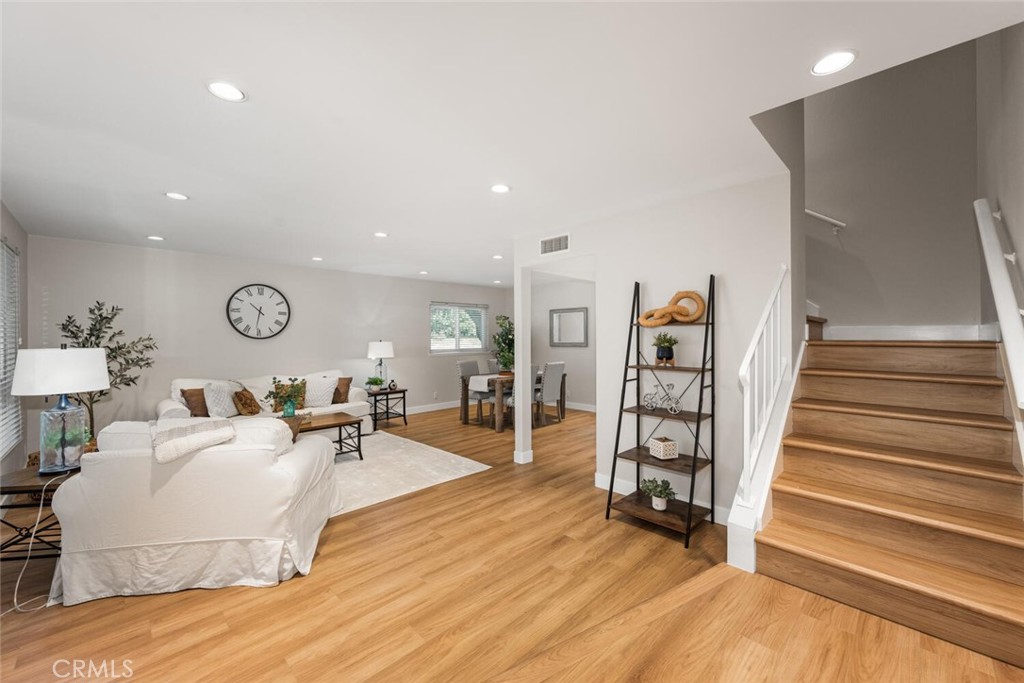 4068 Avenida Sevilla