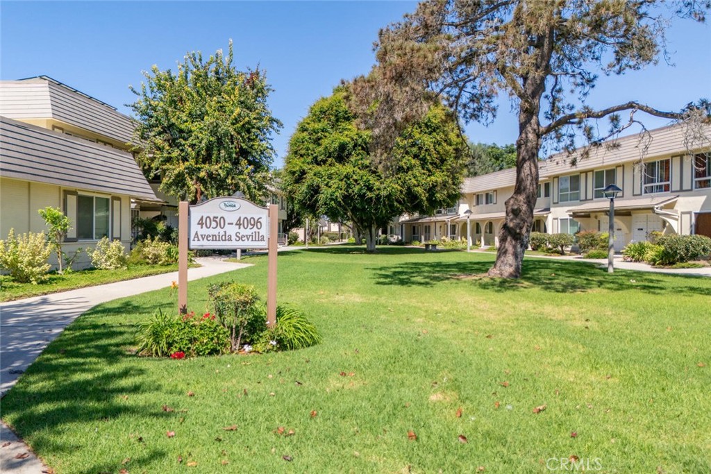 4068 Avenida Sevilla