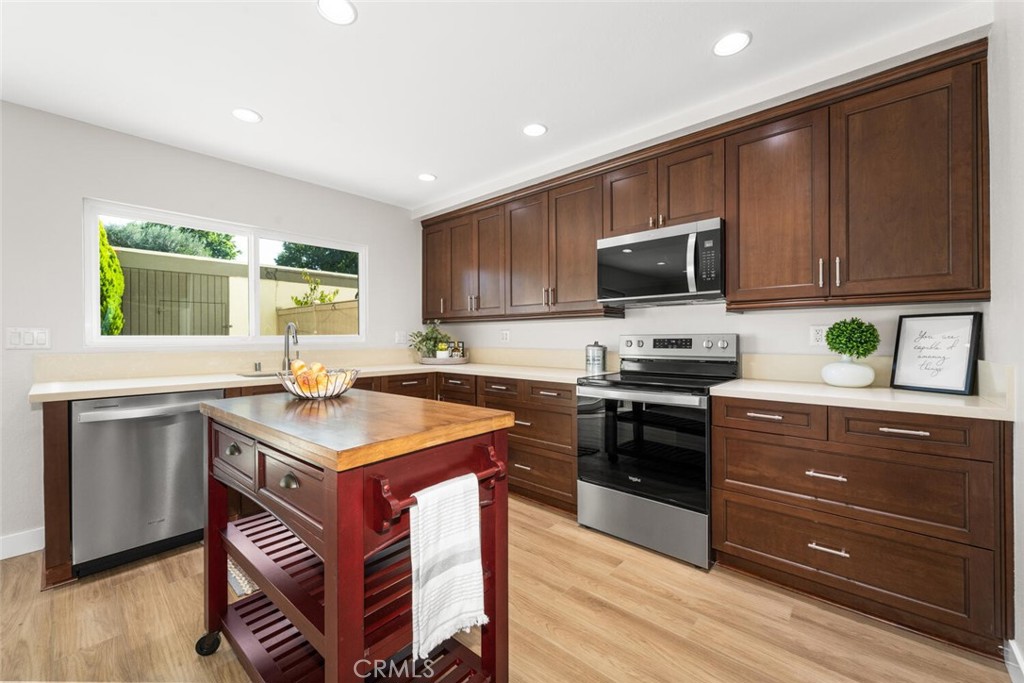 4068 Avenida Sevilla